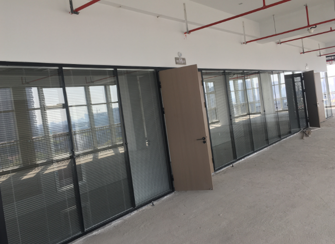 嘉兴工程玻璃隔断价格