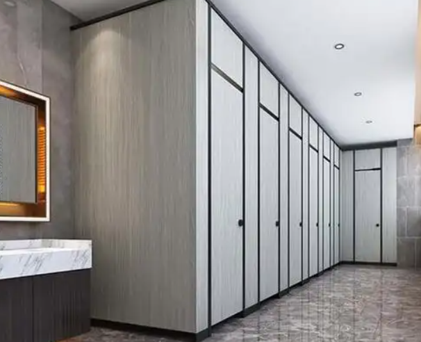 南湖区卫生间隔断厂家分享安装隔断门有哪些注意事项呢/>
<blockquote class=